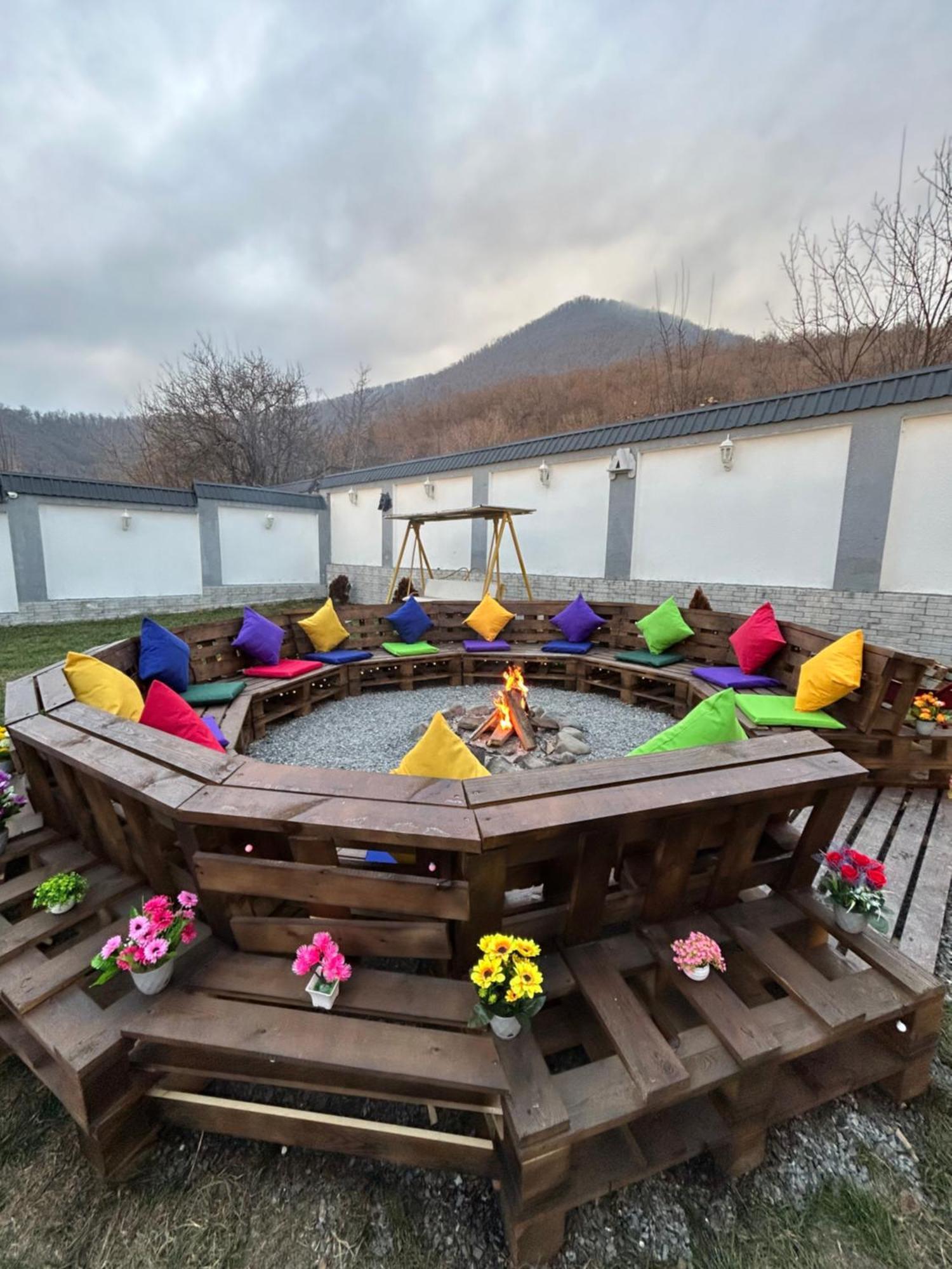 Qafqaz Mountside Chalet Gabala Exterior photo